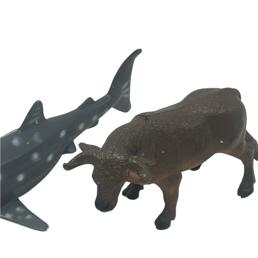 Animal Figurine Set - Shark, Cow, Dog and Sealion - Picture 2 of 12